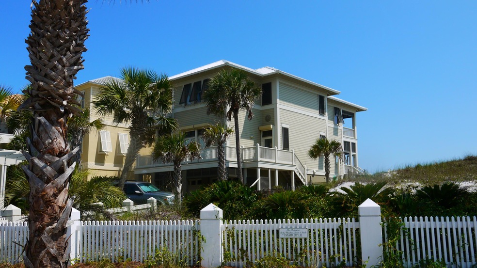 358 Beachside Dr