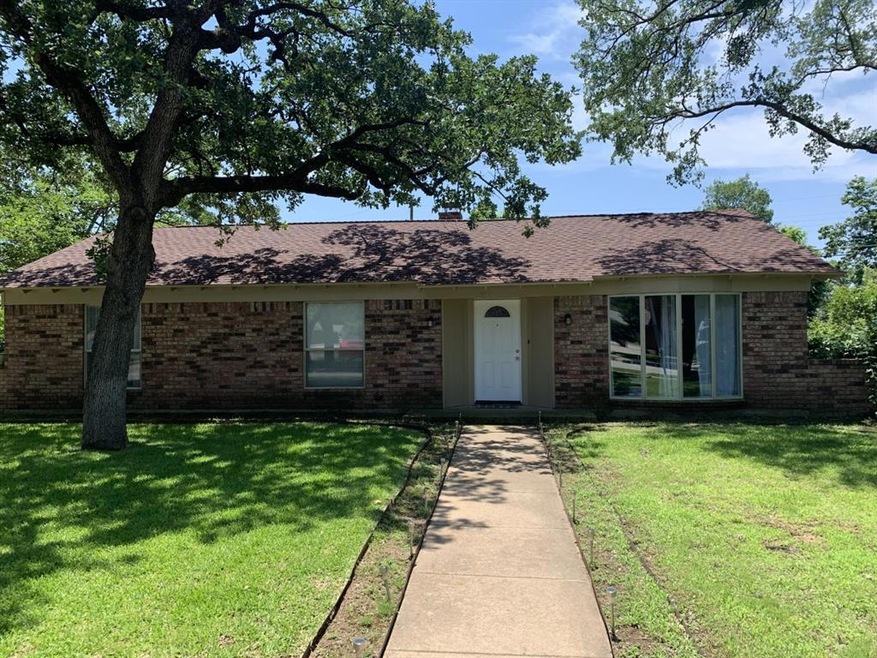 2024 Chattanooga Dr, Bedford, TX 76022 - photo 1