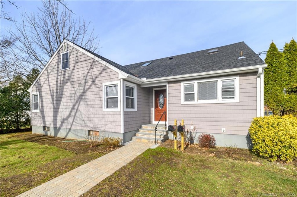 3 Sayles St unit 1, Cos Cob, CT 06807 - photo 1