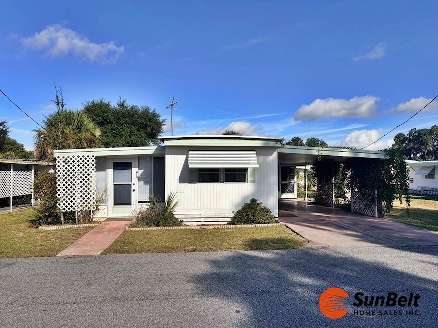 413 Oak Dr, Leesburg, FL 34788 - photo 1