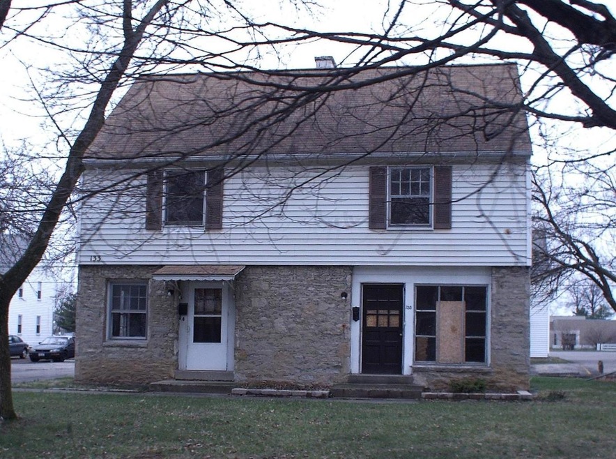 133 MIDCLIFF DR 2