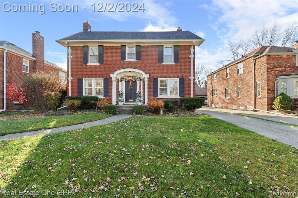 1315 Harvard Rd, Grosse Pointe, MI 48230 - photo 1