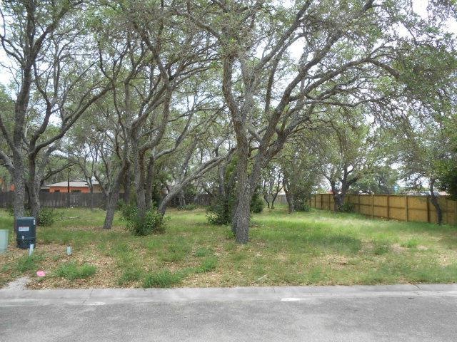 1 Primrose Dr, Rockport, TX 78382 - photo 1