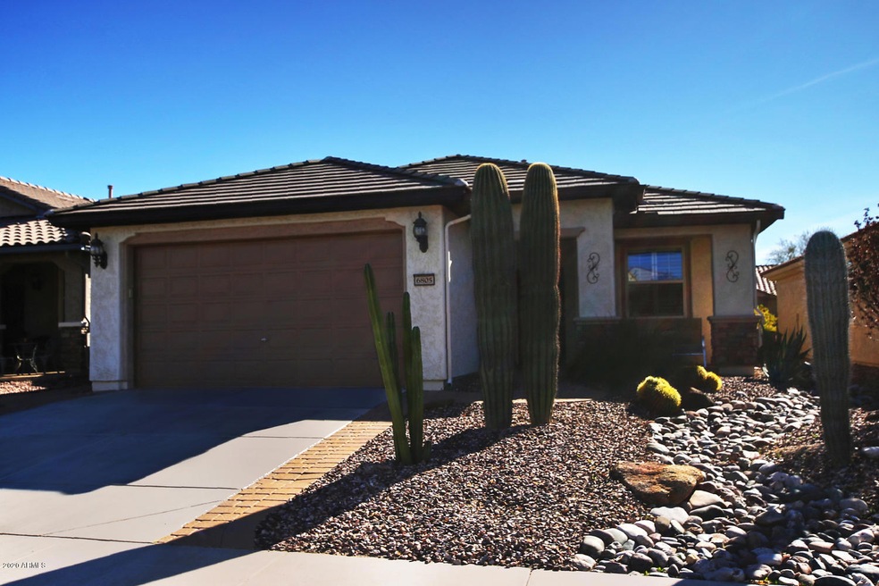 6805 W Mockingbird Way-large-001-033-Str