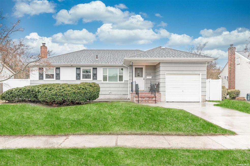 2044 Saddle Path, Seaford, NY 11783 - photo 1