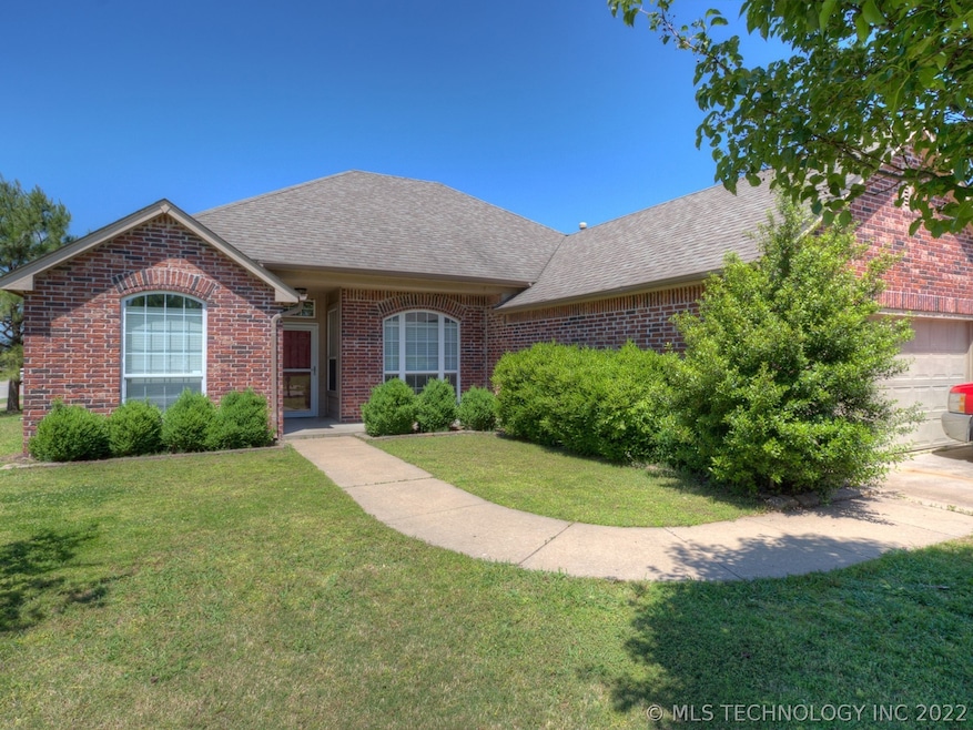 3336 S 202nd East Ave, Broken Arrow, OK 74014 - photo 1
