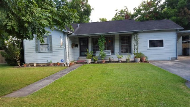 3212 12th St, Bay City, TX 77414 - photo 1