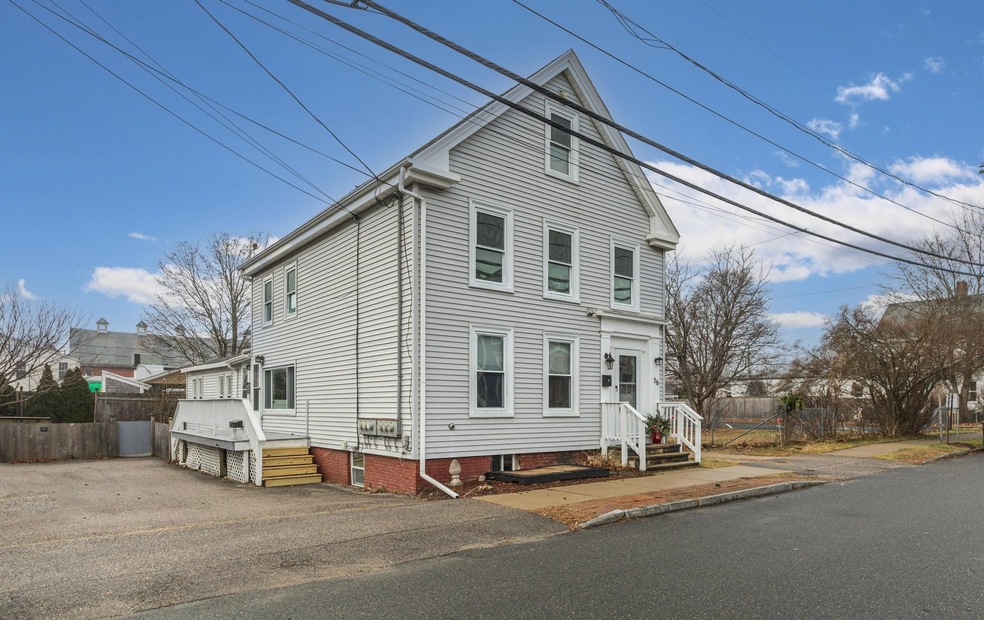 56 Cass St unit 2, Portsmouth, NH 03801 - photo 1
