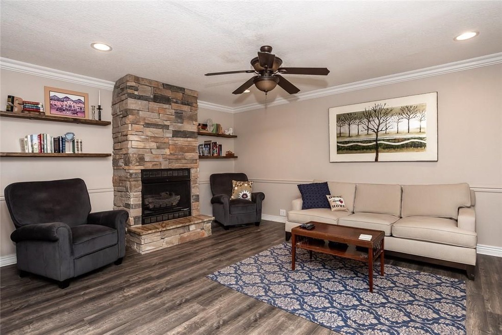 16 Ciemny Ln, Bella Vista, AR 72715 - photo 1