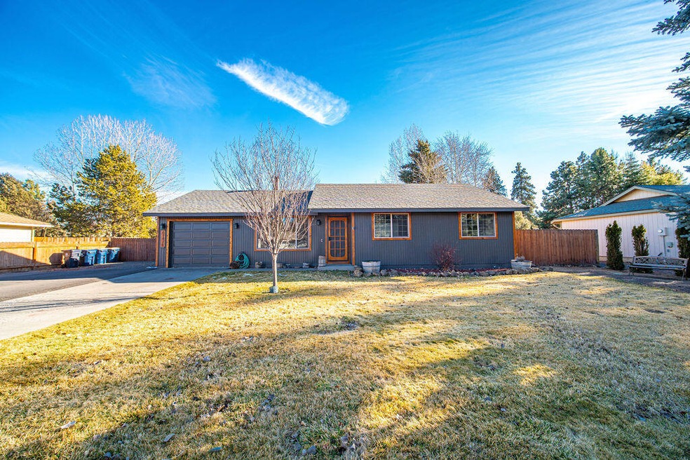 61478 Camelot Place Bend, OR 97702