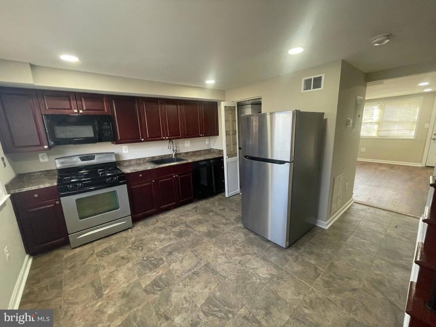 3216 Gorham Ct, Halethorpe, MD 21227 - photo 1