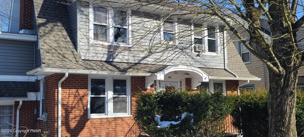 618 King St, Stroudsburg, PA 18360 - photo 1