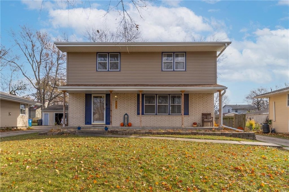 4121 E 24th St, Des Moines, IA 50317 - photo 1