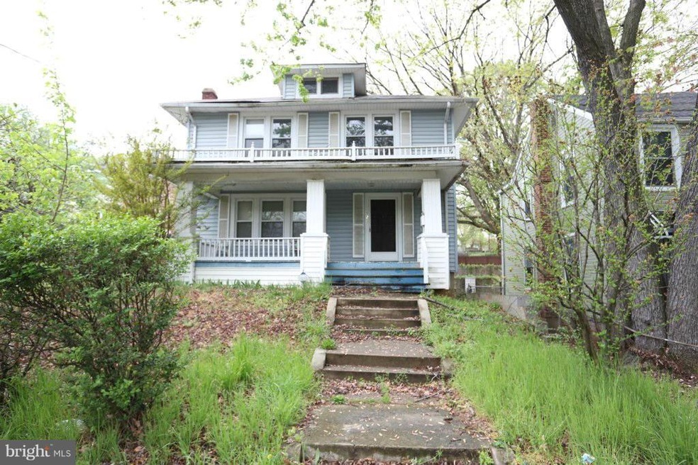 526 44th St NE, Washington, DC 20019 - photo 1