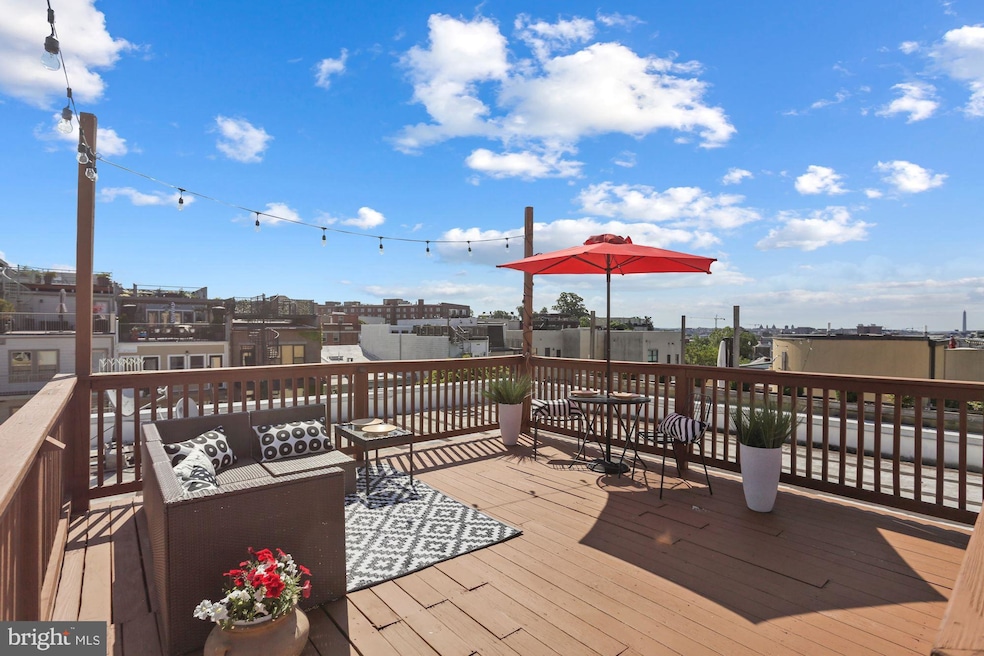 2357 Champlain St NW unit 402, Washington, DC 20009 - photo 1