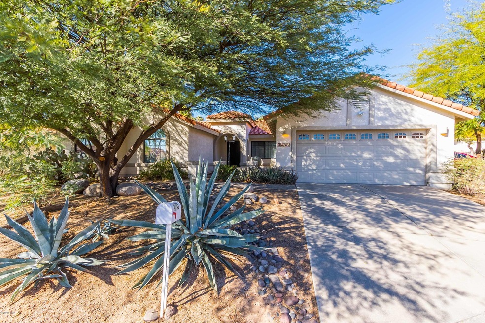 4743 N Mayfair Cir-1