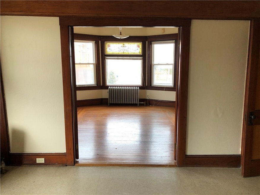 217 Walcott St unit 4, Pawtucket, RI 02860 - photo 1