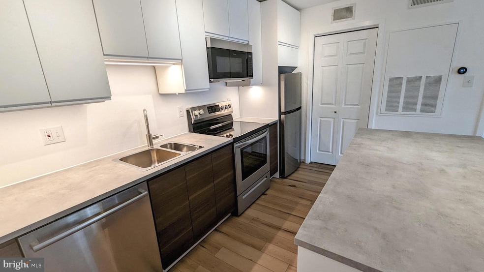 For Rent $1,950/month