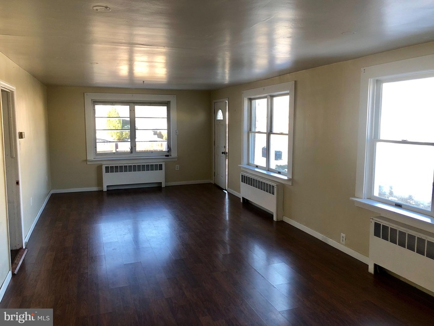 135 Nicholson Rd, Mount Ephraim, NJ 08059 - photo 1