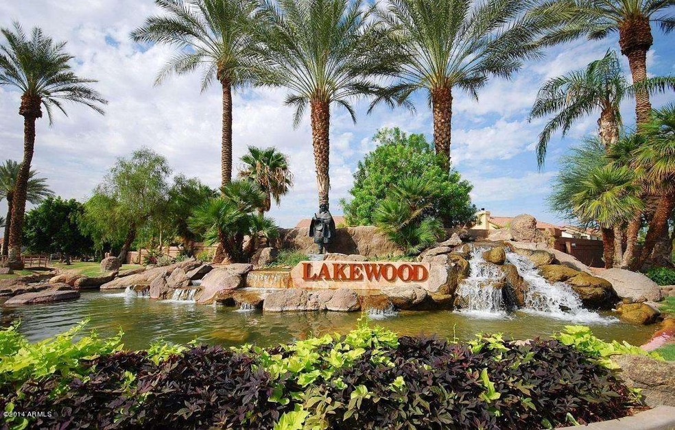 Lakewood Community Entrance