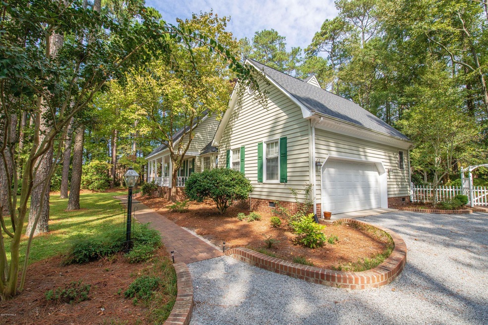 2527 Red Forbes Rd-8