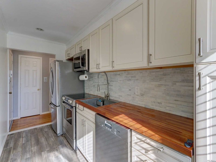 2417 Union Blvd unit 4A, Islip, NY 11751 - photo 1