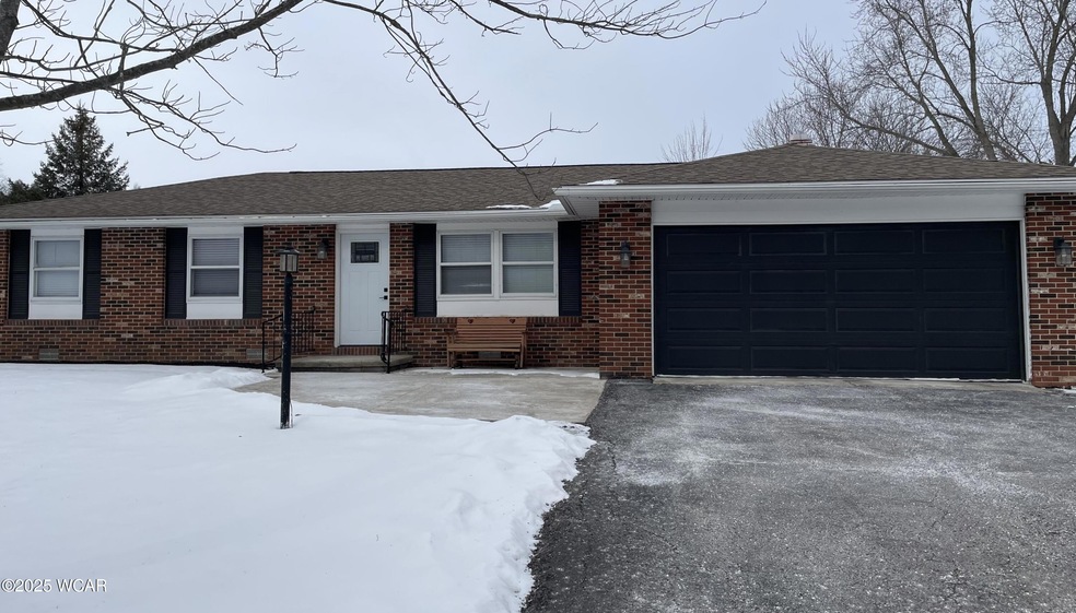 1130 W Bigelow Ave, Findlay, OH 45840 - photo 1