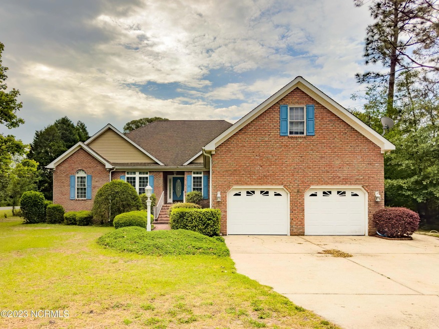 1318 Mona Passage Ct, New Bern, NC 28560