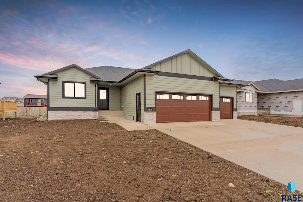 Sold $465,000 • Co-Listing Agent