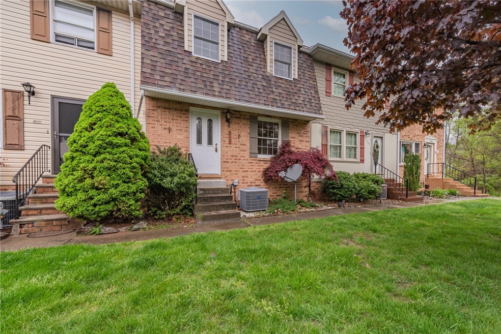 Welcome home to 1407 Alpen Strasse in Country Club