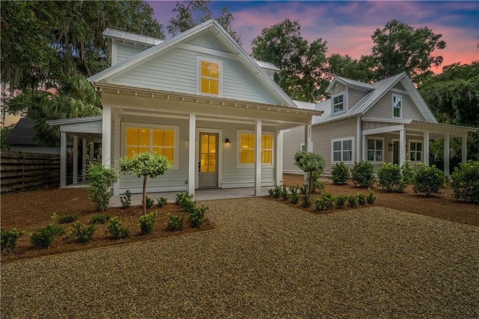 212 Menendez Ave, St. Simons, GA 31522 - photo 1