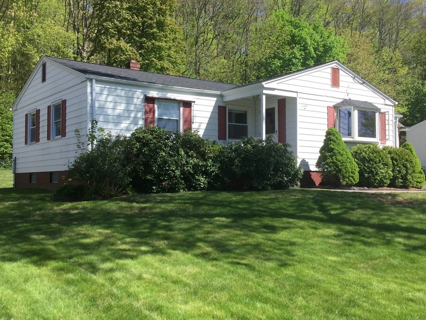 72 Woodland St, Holyoke, MA 01040 - photo 1