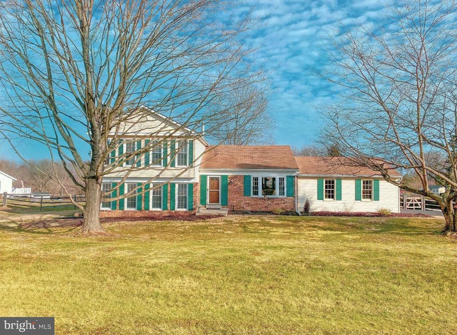 400 Tanglewood Dr, Sykesville, MD 21784 - photo 1