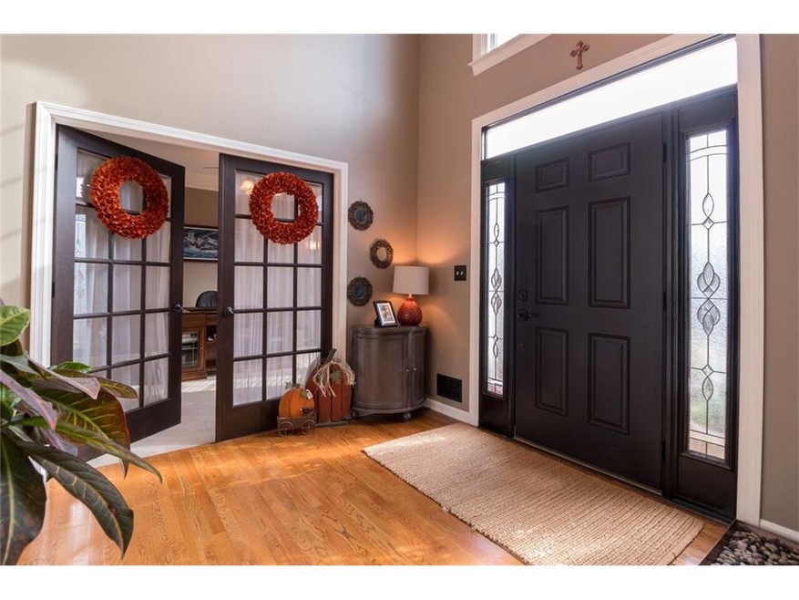 5590 Vicarage Walk, Alpharetta, GA 30005 - photo 1