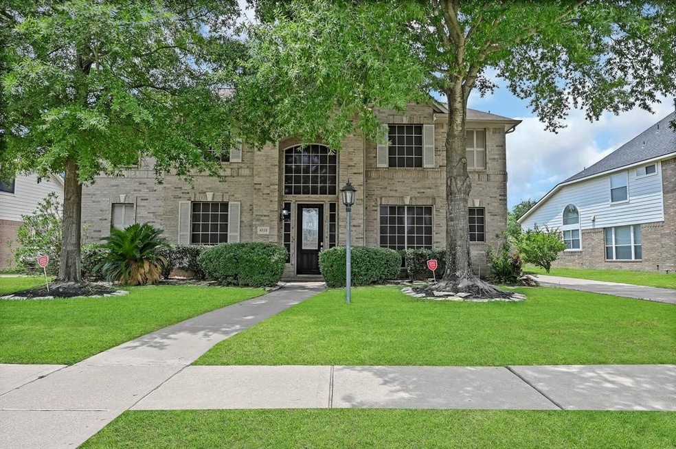 8319 Bending Branch Ln, Cypress, TX 77433 - photo 1