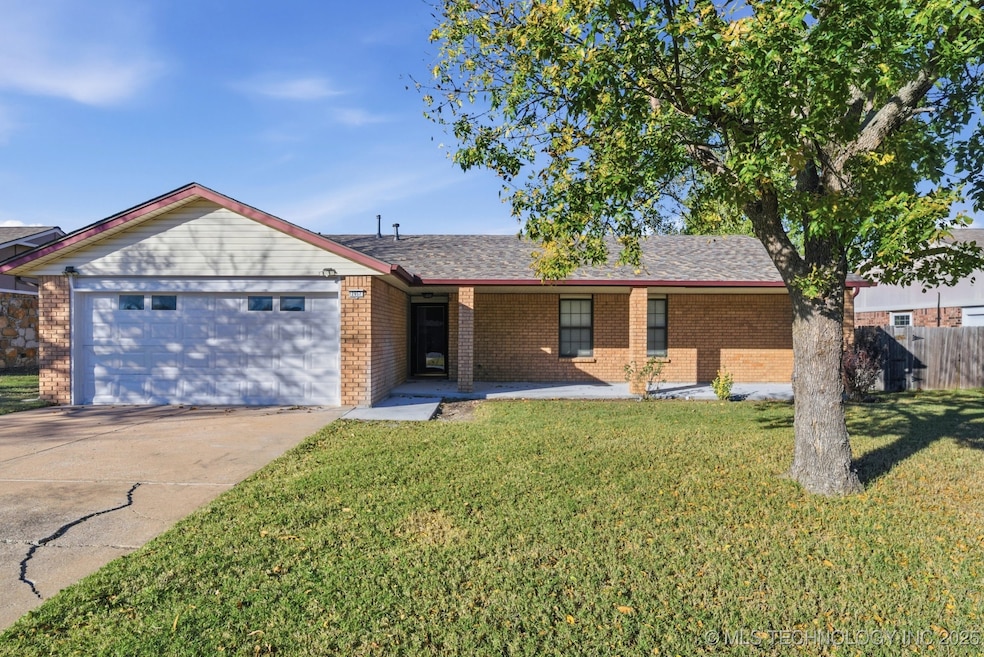 2957 W 114th Place S, Jenks, OK 74037 - photo 1