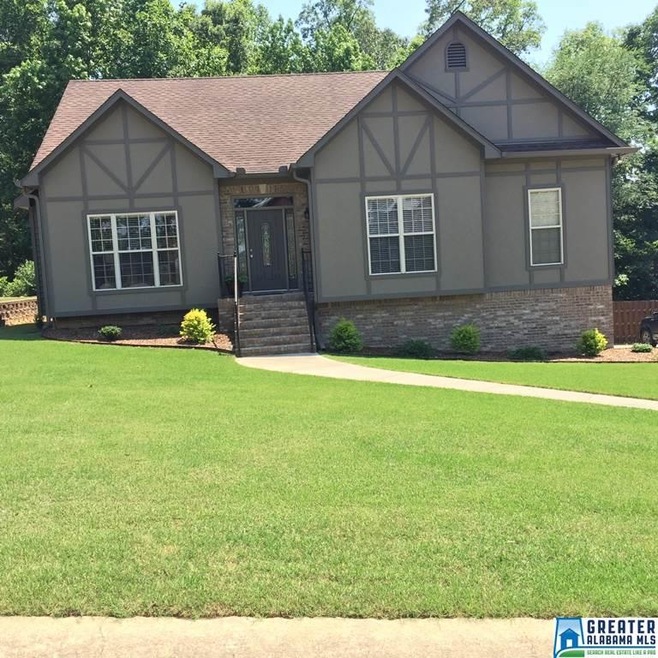 Front view of home