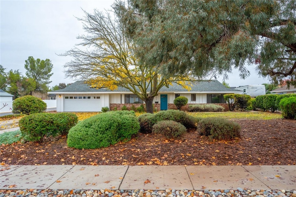 Sold $800,000 • Co-Listing Agent