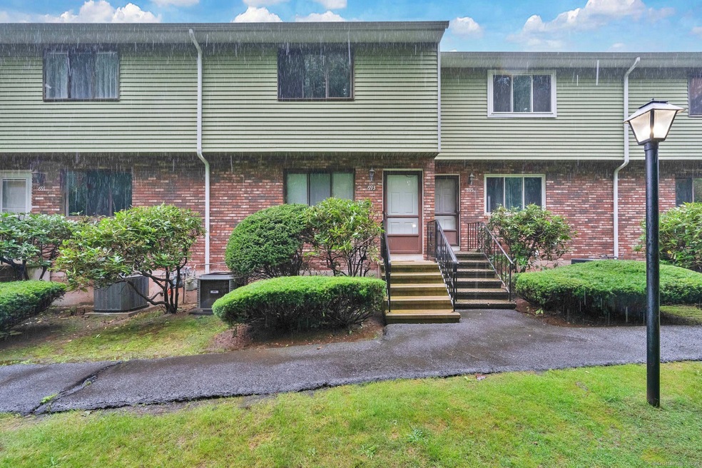 693 Churchill Dr unit 693, Newington, CT 06111 - photo 1