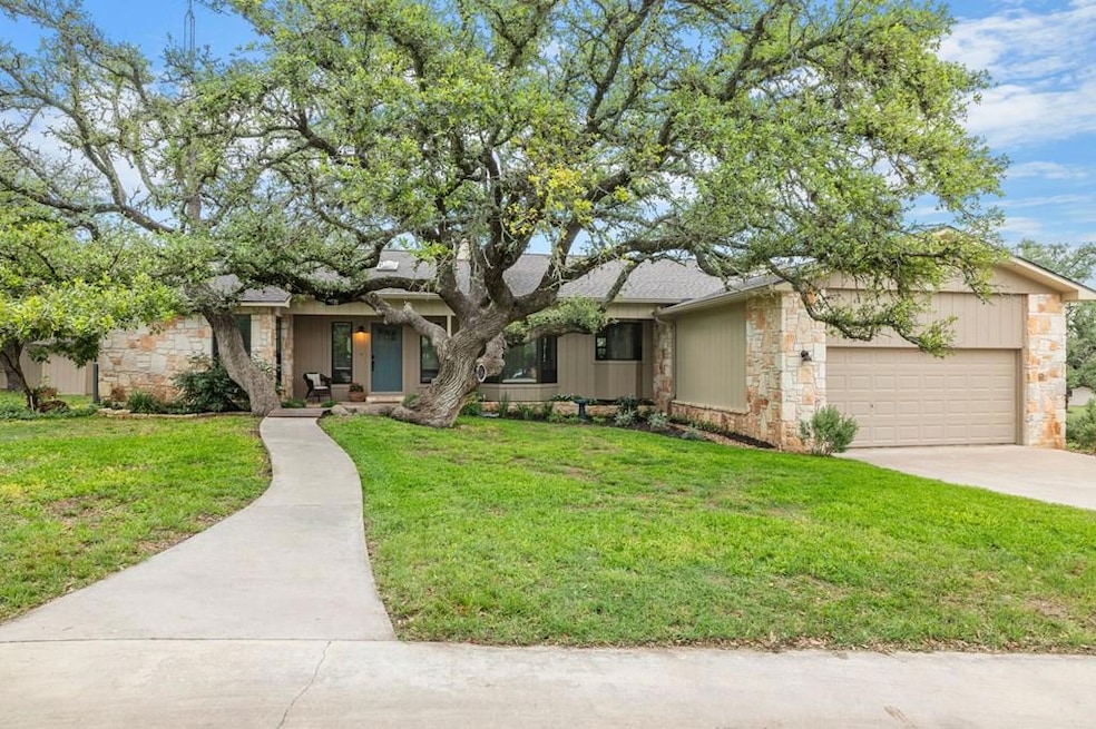 200 Northwood Hills Dr, Fredericksburg, TX 78624 - photo 1