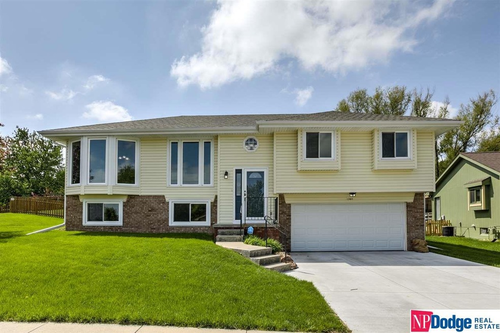 12665 Meredith Ave, Omaha, NE 68164 - photo 1