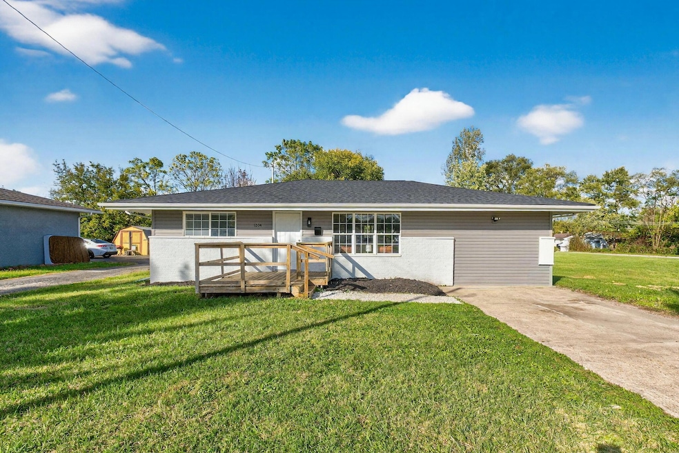 1204 Koebel Rd, Columbus, OH 43207 - photo 1