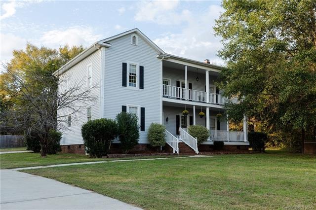 Welcome Home to 5147 Daffodil Lane