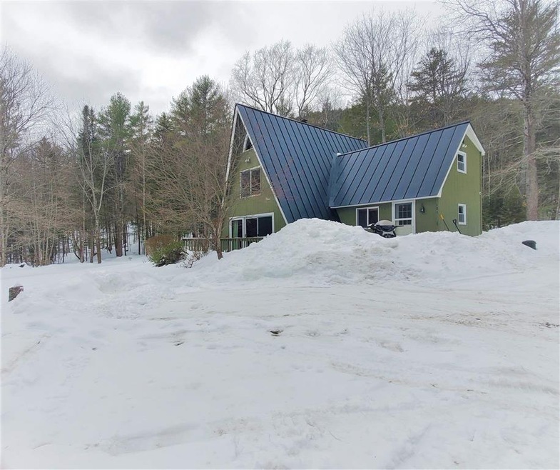 121 Moose Mountain Rd, Canaan, NH 03741 - photo 1