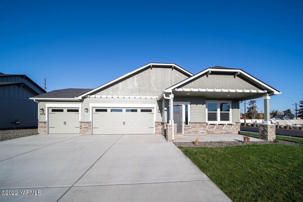 Lot 8 exterior