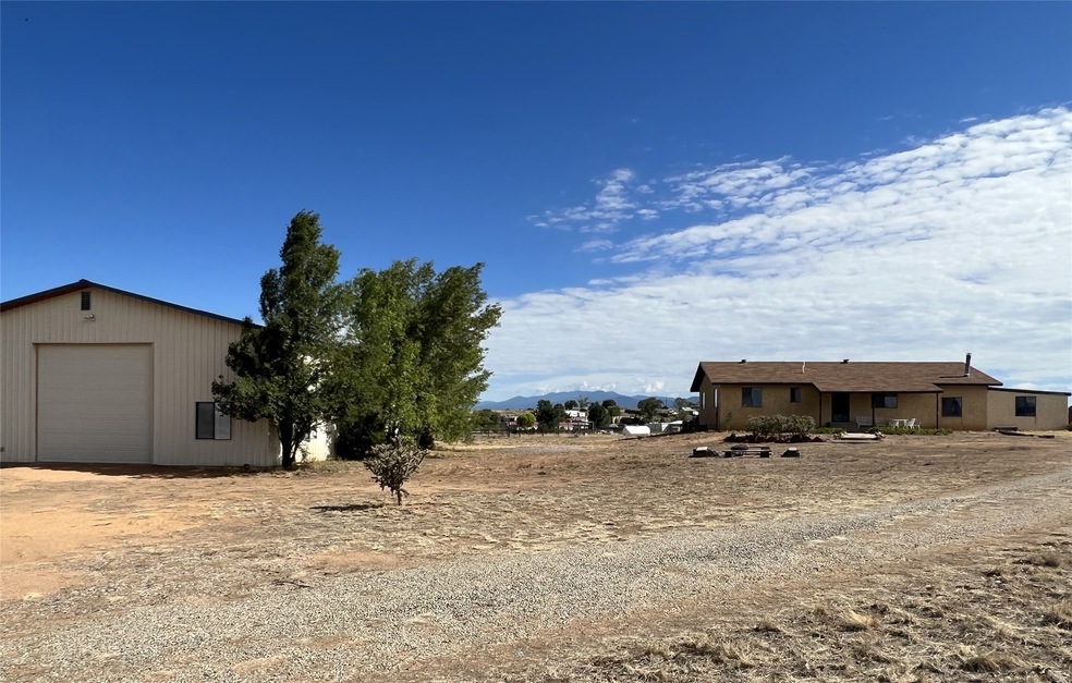 37 Nambe W, Santa Fe, NM 87508 MLS 202341112