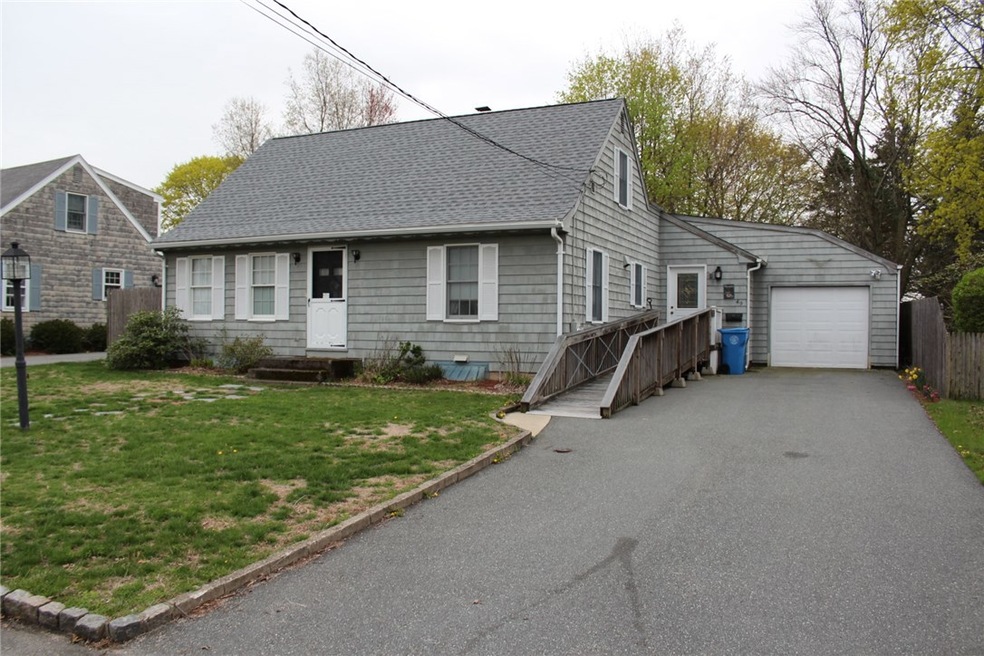 49 W Hill Dr, Cranston, RI 02920 - photo 1