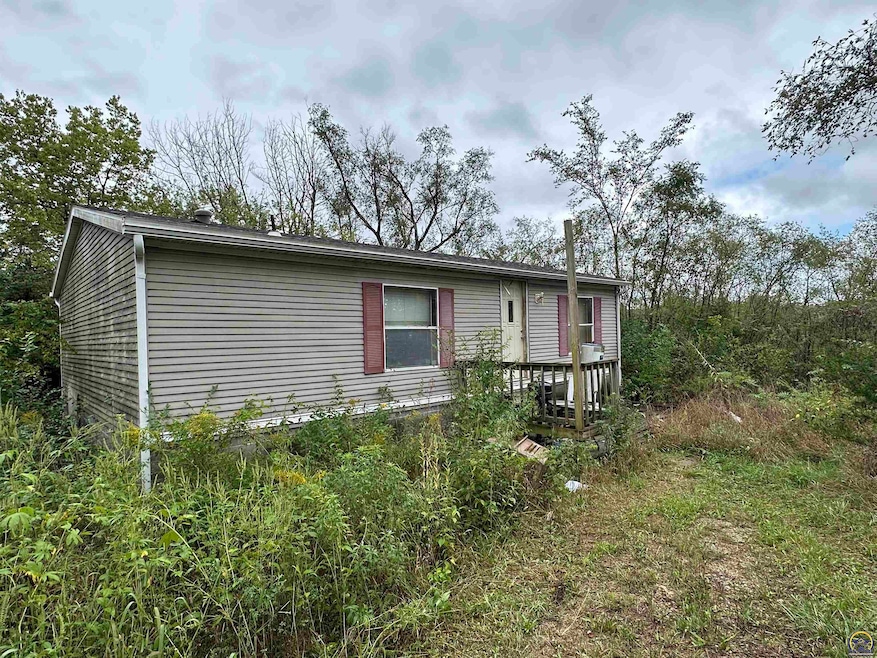 27784 Q4 Rd, Holton, KS 66436 - photo 1