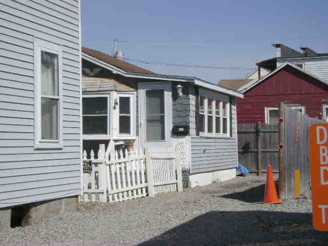 11R Johnson Ave, Hampton, NH 03842 - photo 1