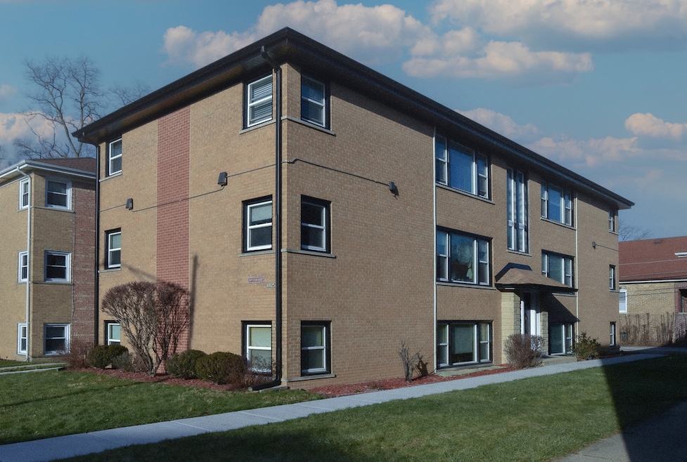 6925 N Rosemary Ln unit 2E, Niles, IL 60714 - photo 1